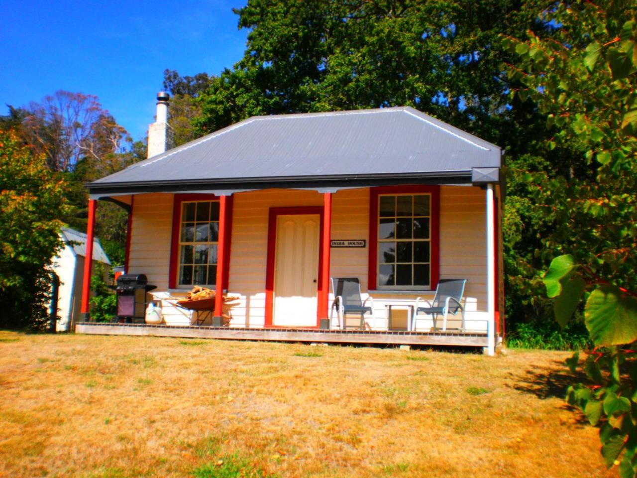 India House & Ica Whare In Whareama, Nr Riversdale Beach Kültér fotó